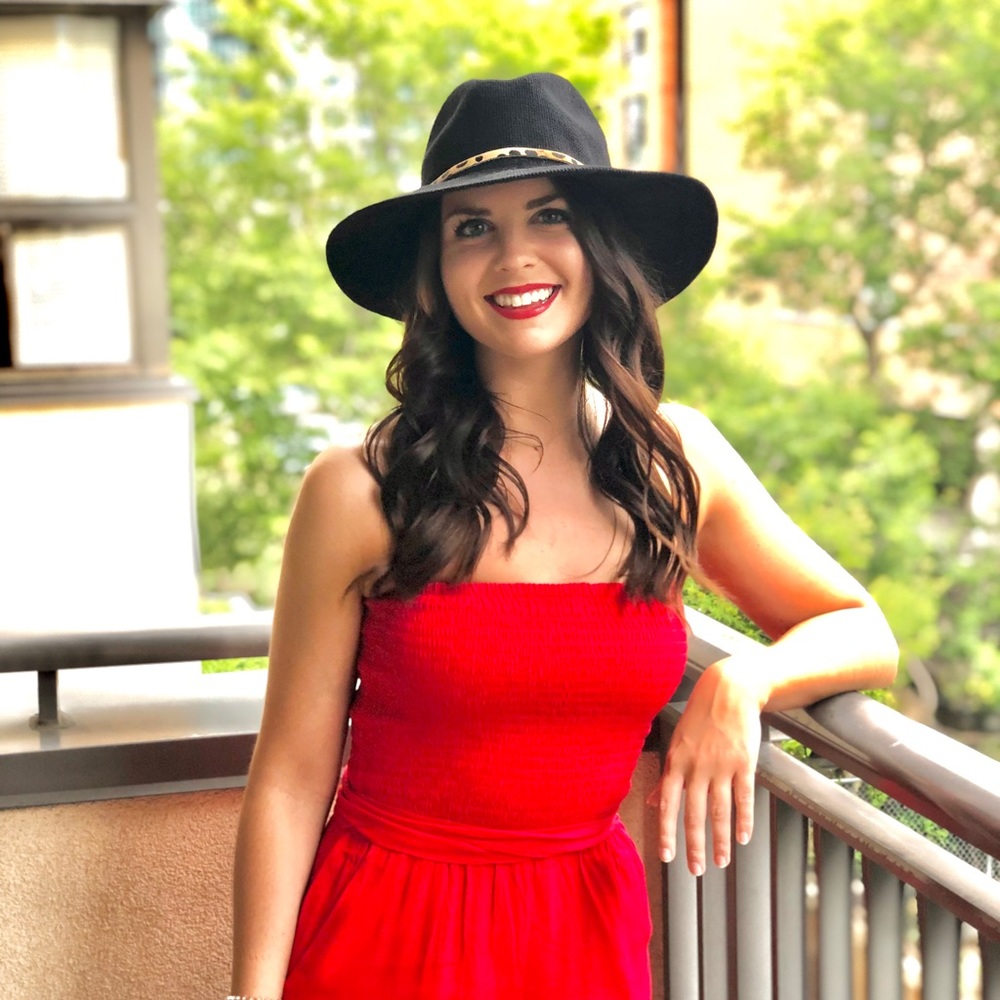 Meet your Posher, Courtney